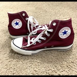 High top maroon classic converse size 6Y